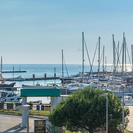 App 2 Daire Novigrad Istria Dış mekan fotoğraf